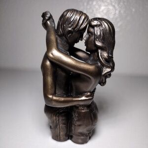 Oliver Tupton 4 inch Bronze Couple Resin Statue